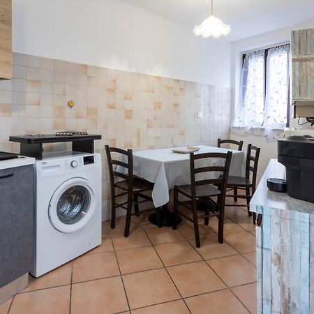 Corte Manzoni - Self Check-In Galliate Екстер'єр фото